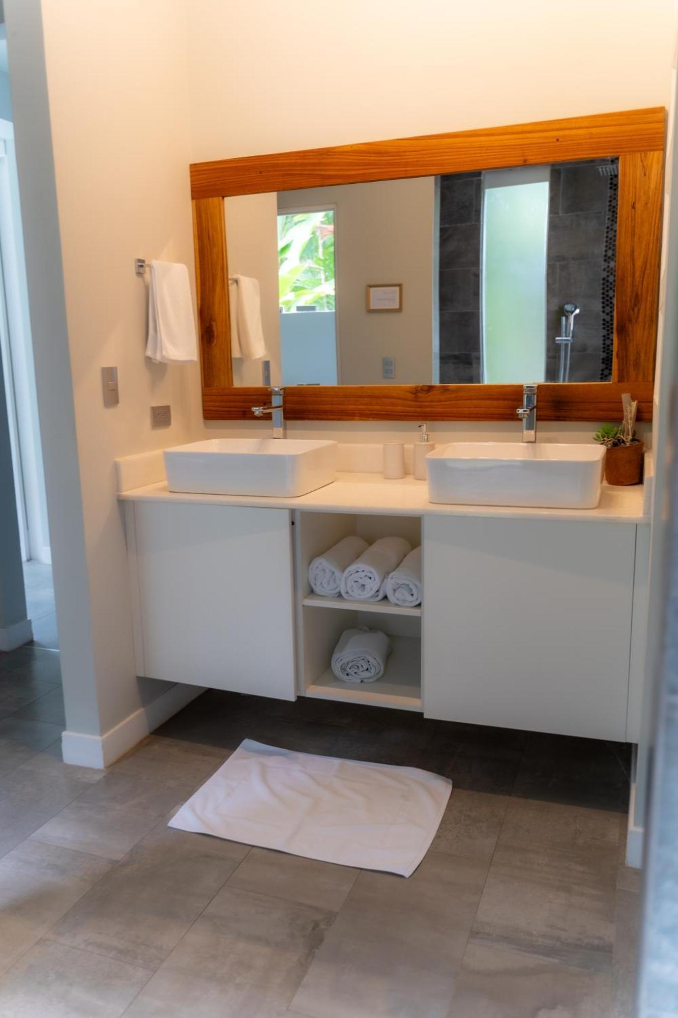 Lilan Nature, Modern House N°1, Private Swimming Pool. Cahuita Esterno foto