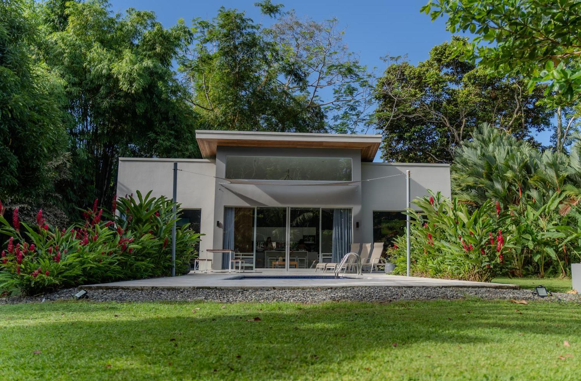 Lilan Nature, Modern House N°1, Private Swimming Pool. Cahuita Esterno foto